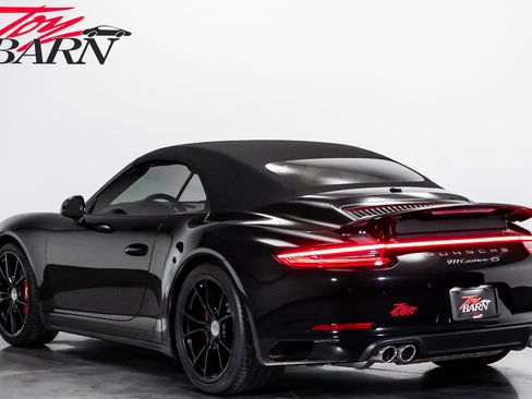 Used 2017 Porsche 911 Carrera 4S AWD/4WD image 11