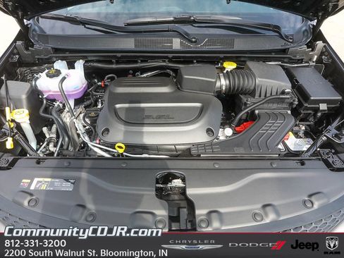 New 2025 Chrysler Voyager LX FWD image 19