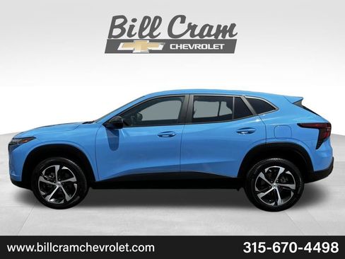 Used 2024 Chevrolet Trax RS FWD image 42