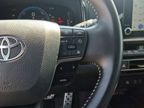 Certified 2025 Toyota Camry SE image 21