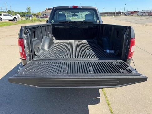 Used 2020 Ford F150 XL RWD image 5