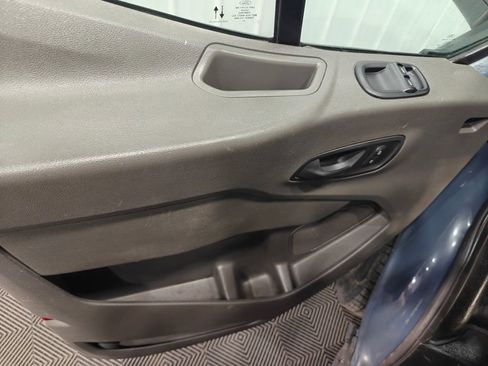 Used 2021 Ford Transit 350 DRW RWD image 34