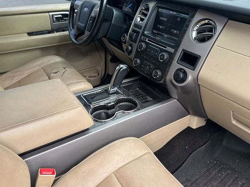Used 2015 Ford Expedition EL Limited w/ Equipment Group 301A image 16