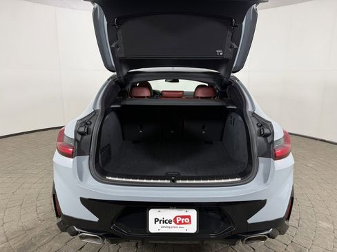 Used 2025 BMW X4 xDrive30i image 7