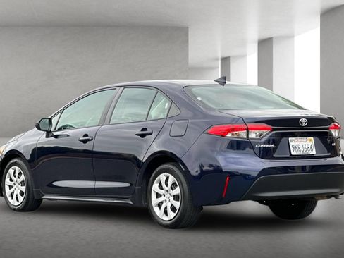 Used 2024 Toyota Corolla LE FWD image 6
