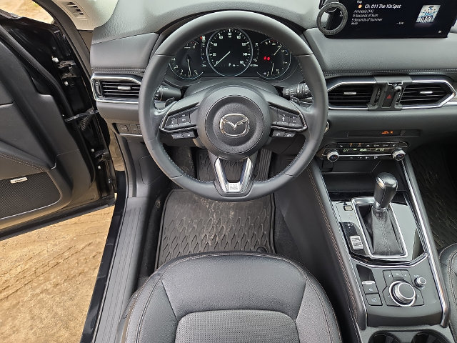 Used 2022 MAZDA CX-5 AWD 2.5 S w/ Premium Package image 3