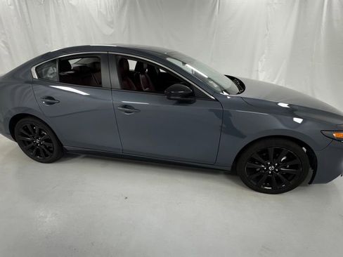 Used 2025 MAZDA MAZDA3 s AWD/4WD image 2