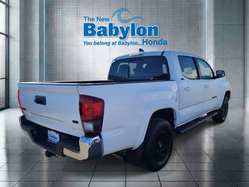 Used 2020 Toyota Tacoma SR5 image 4