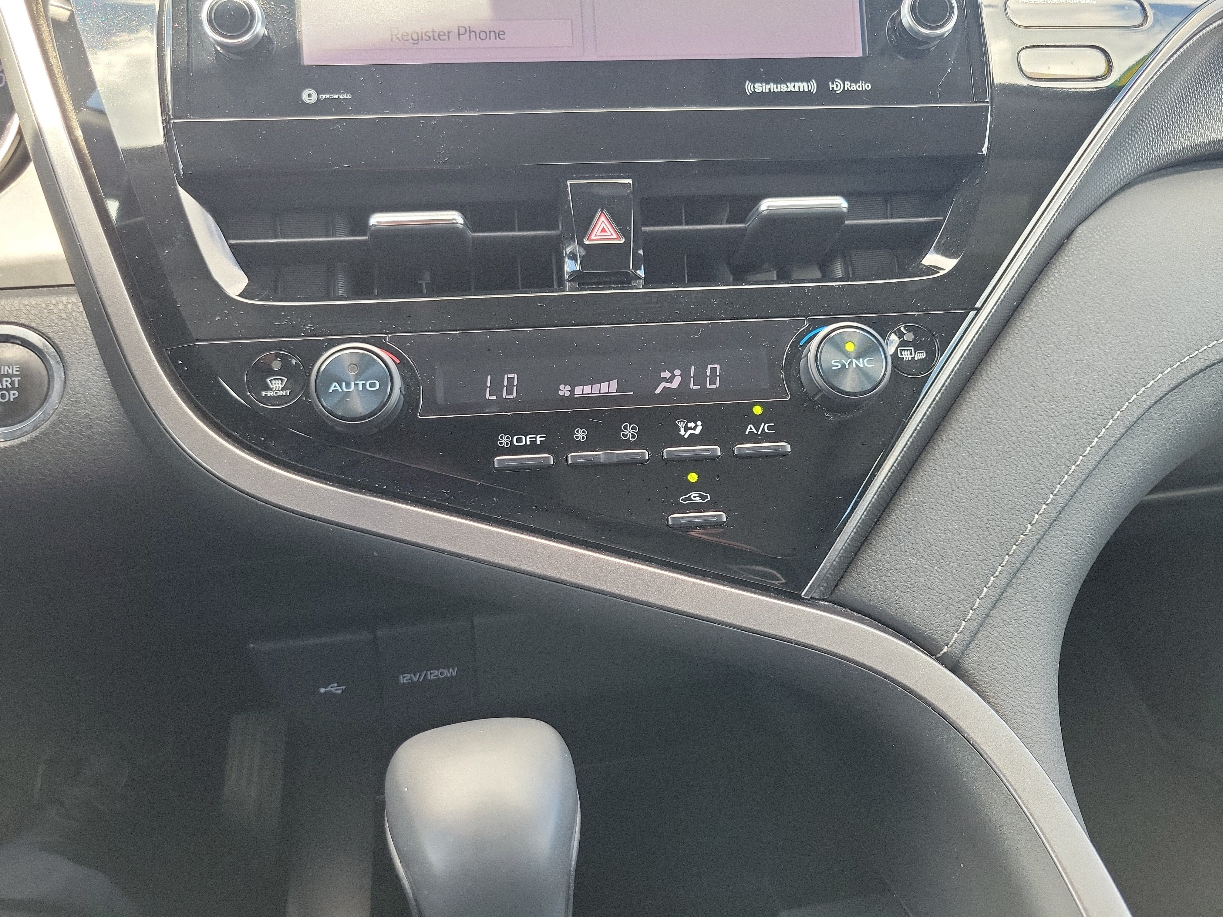 Used 2021 Toyota Camry XSE AWD/4WD image 26