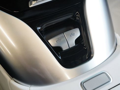 New 2026 Mercedes-Benz Maybach SL 680 image 32