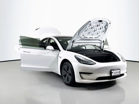 Used 2019 Tesla Model 3 Standard Range RWD image 28