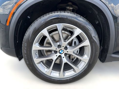 Used 2024 BMW X5 xDrive40i w/ Premium Package AWD/4WD image 12