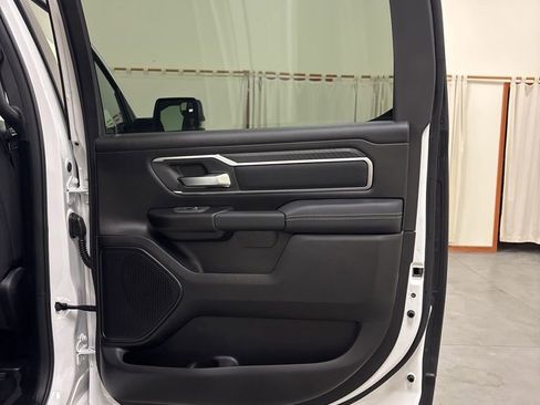 New 2026 RAM 1500 4x4 Crew Cab image 34