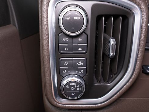 Used 2020 GMC Sierra 2500 Denali w/ Denali Ultimate Package AWD/4WD image 37