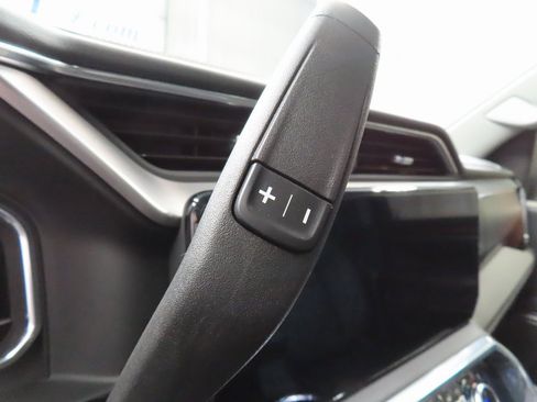 Used 2024 GMC Sierra 3500 Denali image 50