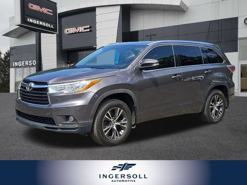Used 2016 Toyota Highlander XLE AWD/4WD image 1