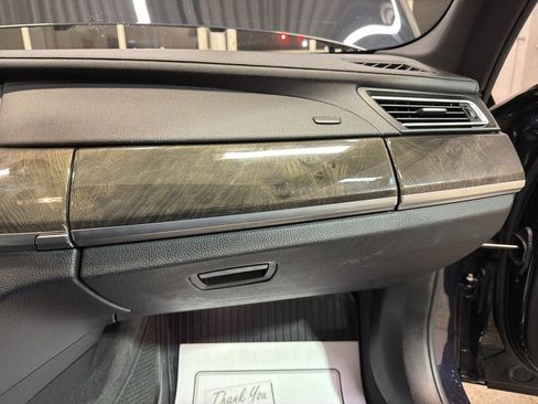 Used 2015 BMW 740Li image 23