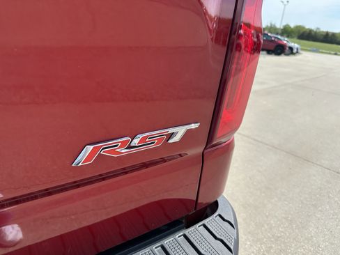 Used 2024 Chevrolet Silverado 1500 RST w/ Z71 Off-Road Package AWD/4WD image 8