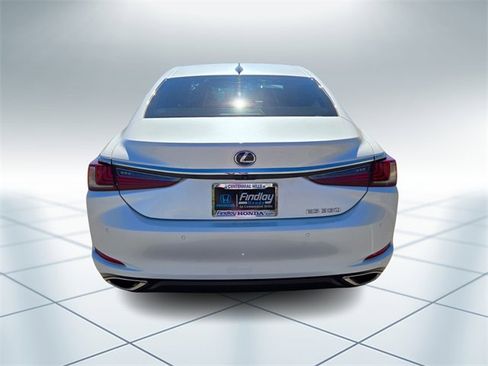 Used 2019 Lexus ES 350 Luxury w/ Premium Package image 5