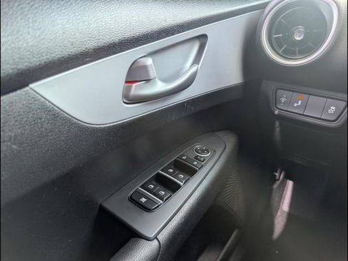 Certified 2024 Kia Forte LXS w/ LXS Technology Package FWD image 15