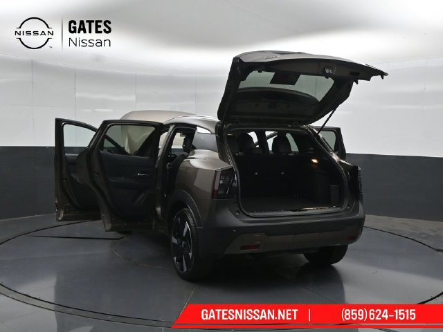 Certified 2026 Nissan Kicks SR w/ SR Premium Package AWD/4WD image 54