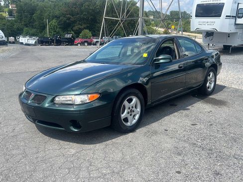 Used 2001 Pontiac Grand Prix SE image 1
