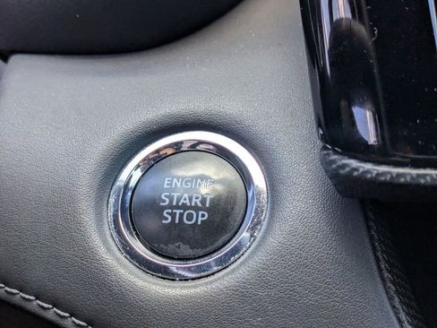 Used 2022 Toyota Highlander XSE image 31