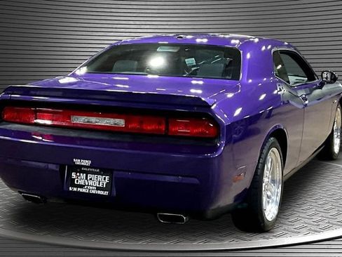 Used 2013 Dodge Challenger R/T RWD image 6