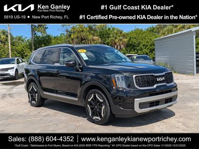 Certified 2023 Kia Telluride EX w/ EX Captain's Chair Package