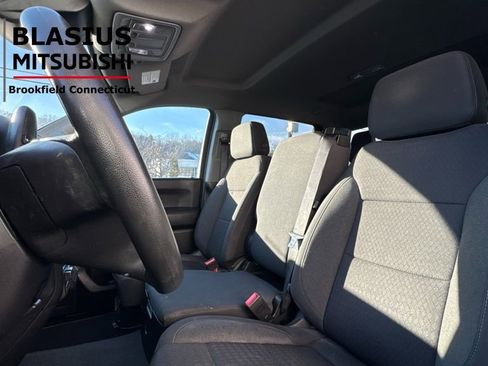 Used 2023 Chevrolet Silverado 1500 Custom image 9