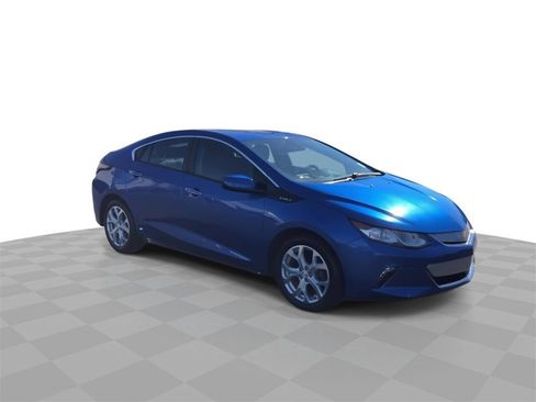 Used 2017 Chevrolet Volt Premier w/ Driver Confidence II Package image 2