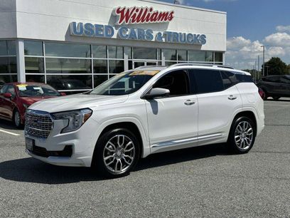 Used 2024 GMC Terrain Denali w/ Denali Premium Package
