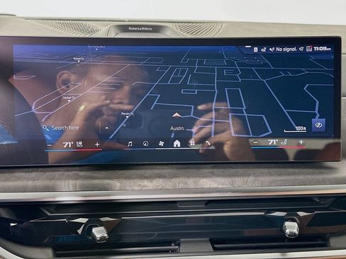 Used 2027 BMW X7 M60i AWD/4WD image 12
