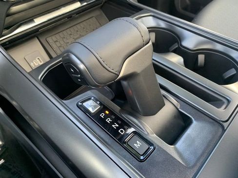 New 2025 Ford F150 Lariat w/ Equipment Group 502A High image 28