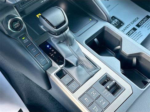 New 2026 Toyota Land Cruiser image 17