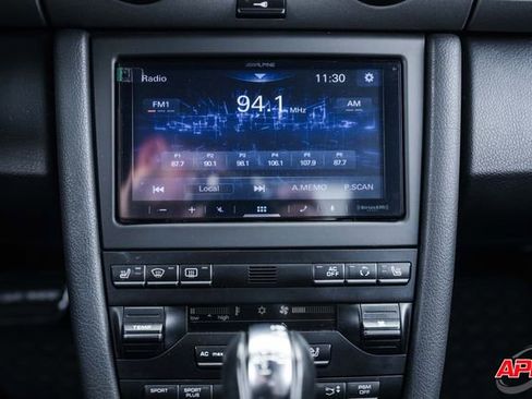 Used 2011 Porsche Cayman image 14