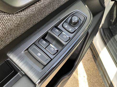 New 2026 Subaru Outback Limited AWD/4WD image 11
