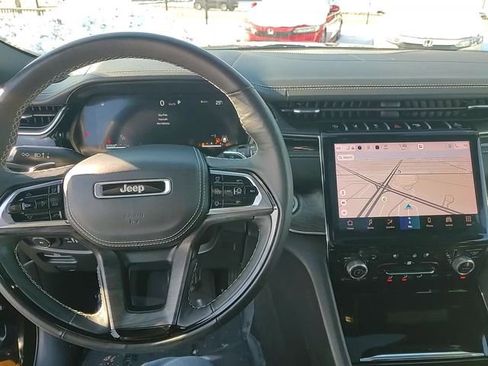 Used 2022 Jeep Grand Cherokee Overland w/ Adv Protech Group III image 29