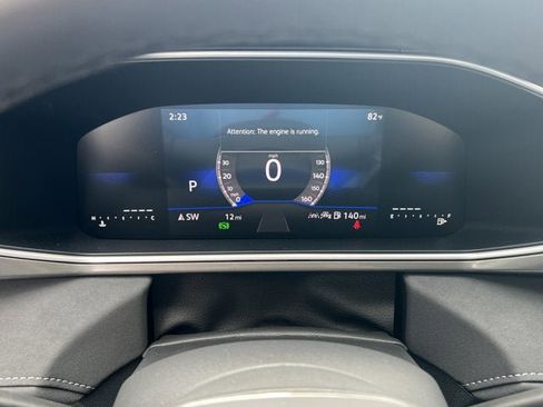 New 2025 Volkswagen Taos SE image 19