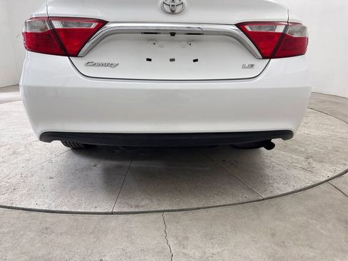 Used 2016 Toyota Camry LE image 24