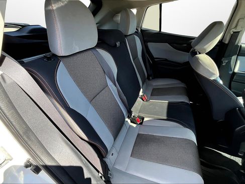 Used 2022 Subaru Crosstrek 2.0i Premium w/ Moonroof Package image 17