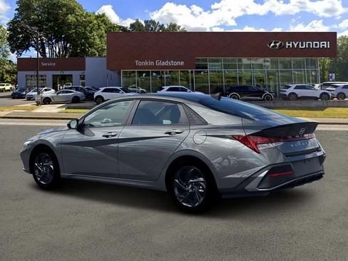 New 2026 Hyundai Elantra Sport FWD image 4