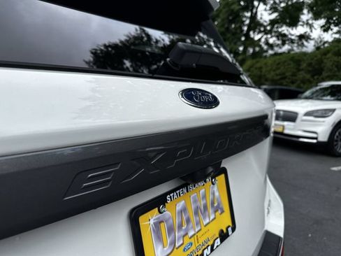 Certified 2023 Ford Explorer XLT w/ Equipment Group 202A AWD/4WD image 46