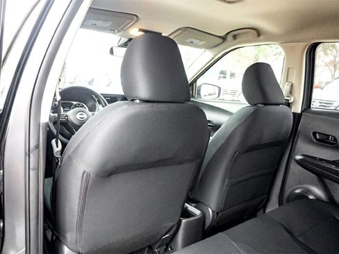 Used 2025 Nissan Kicks Play S image 28