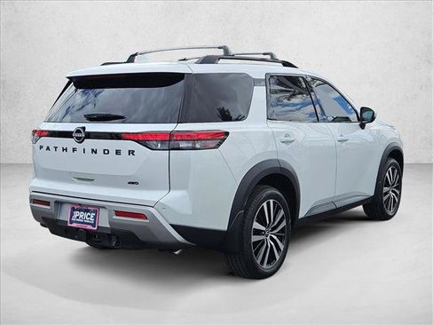 Used 2025 Nissan Pathfinder Platinum AWD/4WD image 5