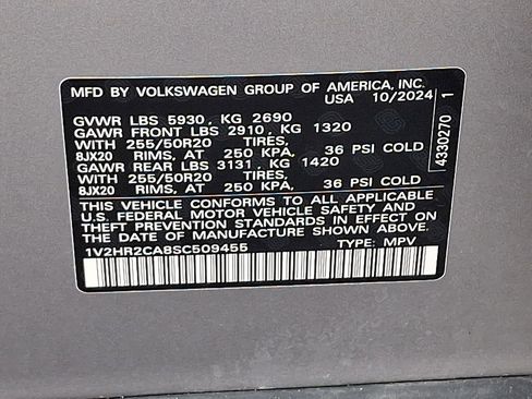 Used 2025 Volkswagen Atlas SE image 27