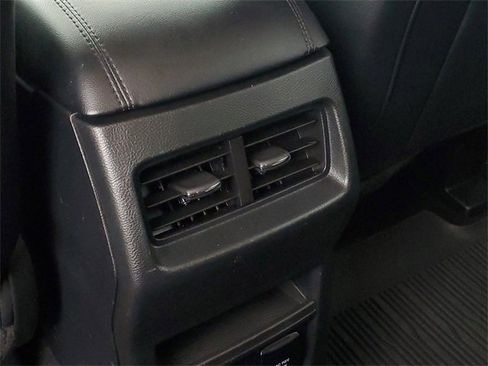 Certified 2022 Ford Edge SEL w/ Convenience Package image 28