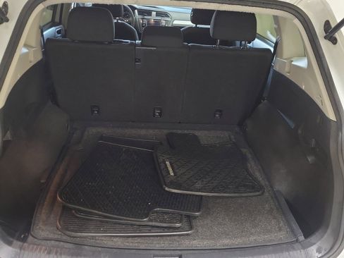 Used 2020 Volkswagen Tiguan S image 14
