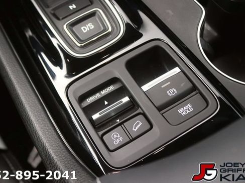 Used 2025 Honda Pilot EX-L image 23