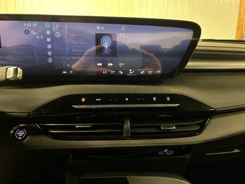 New 2026 Buick Enclave Preferred w/ Power Package image 23